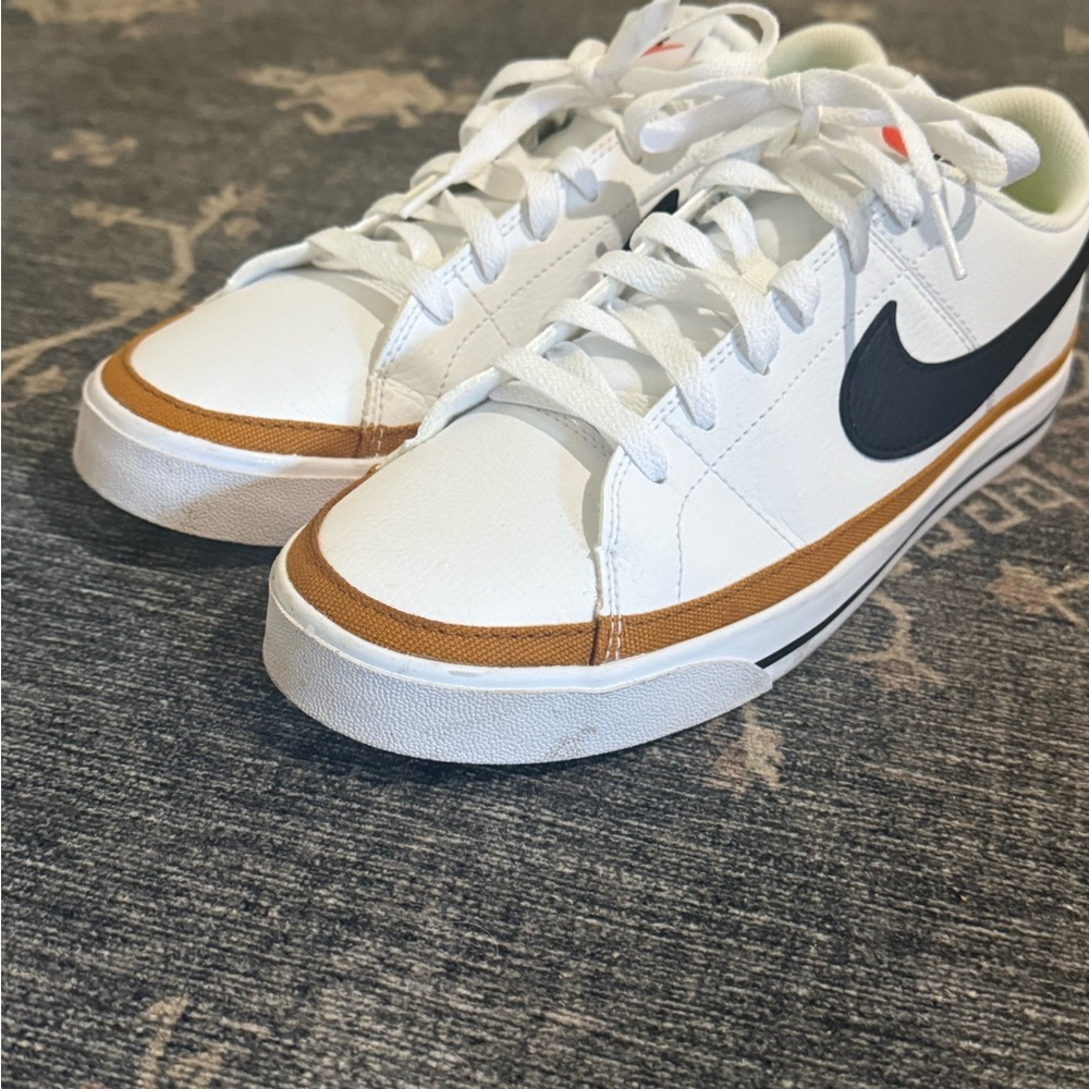 Nike Men's White and Brown Sneakers